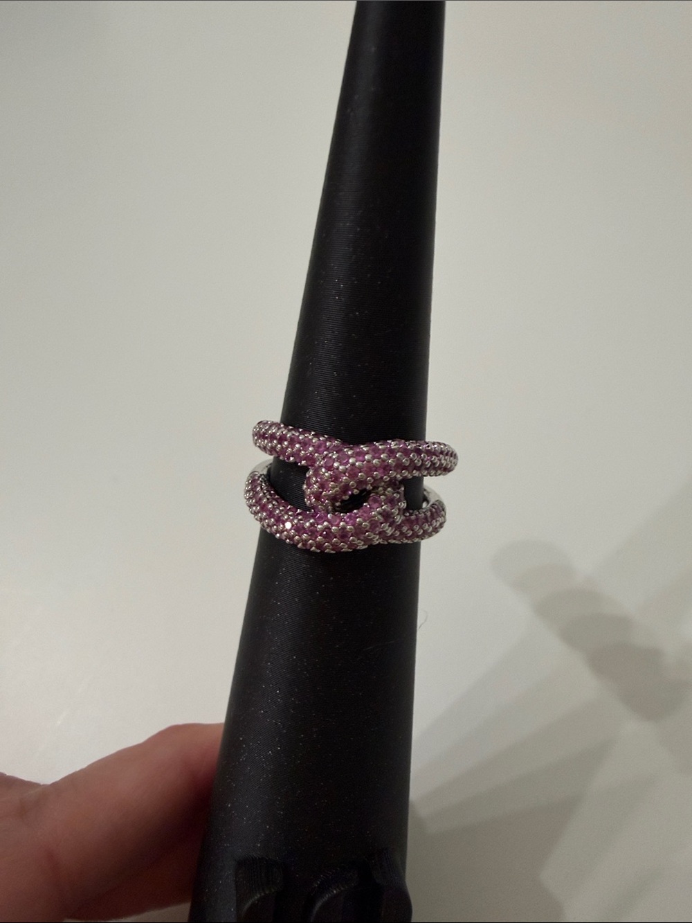 BP Knot ring - Picture 2 of 4